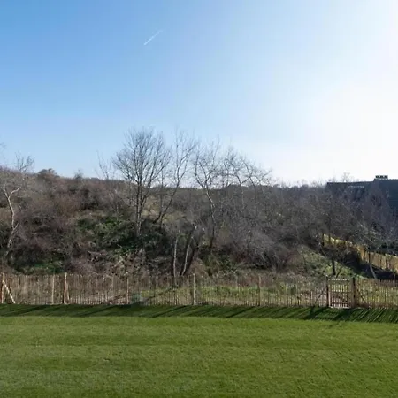 In By The Marina 아파트 *